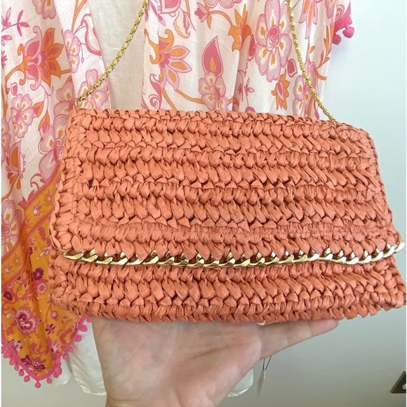 🍊Peach wicker/straw clutch bag with optional gold chain - Picture 1 of 3